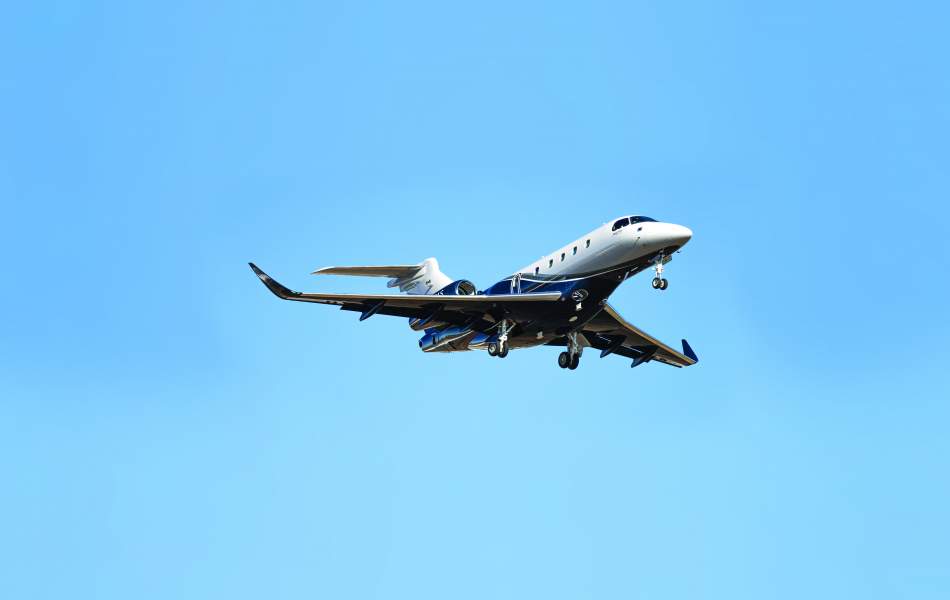 AirSprint | Embraer Praetor 500 Takes Flight