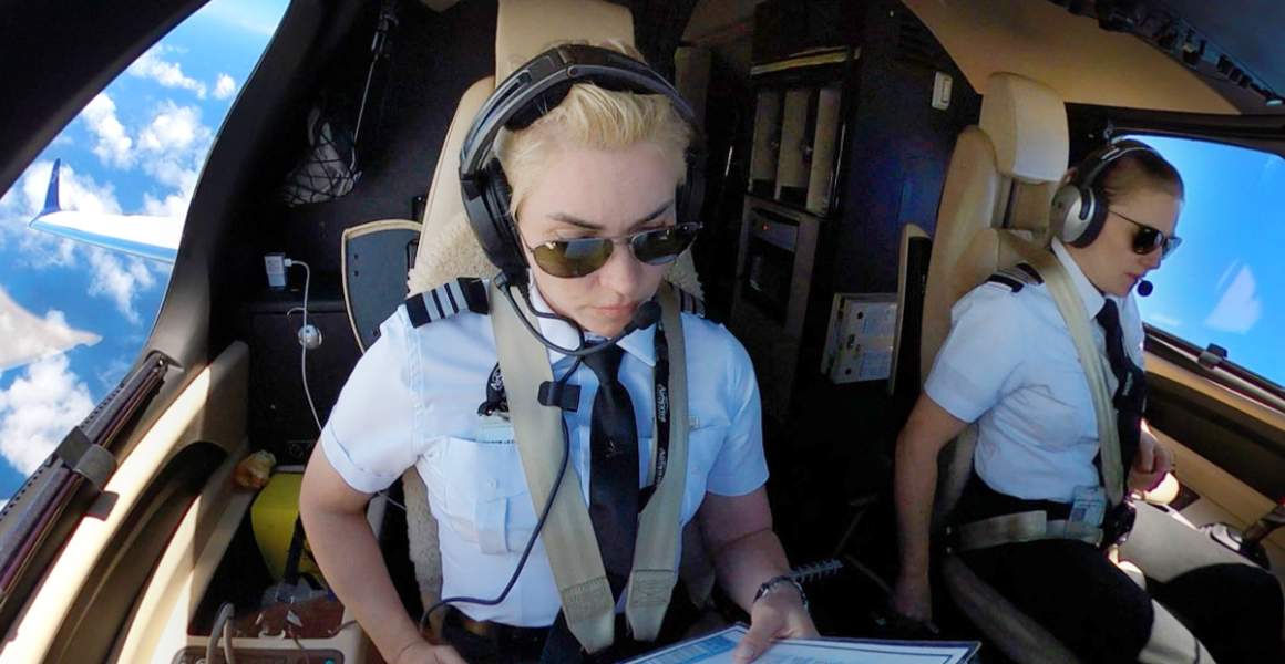 ASP 2022 WomenInAviation CarrouselAssets HDPandKSS FlightDeck 1200x800
