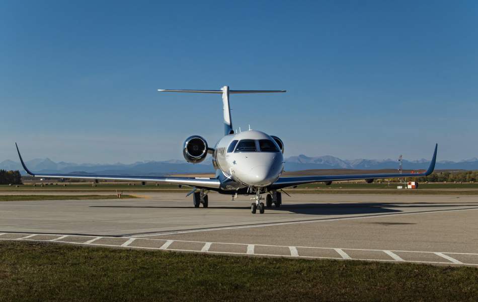 AirSprint | Praetor 500 | Posed and Ready at Springbank, Alberta