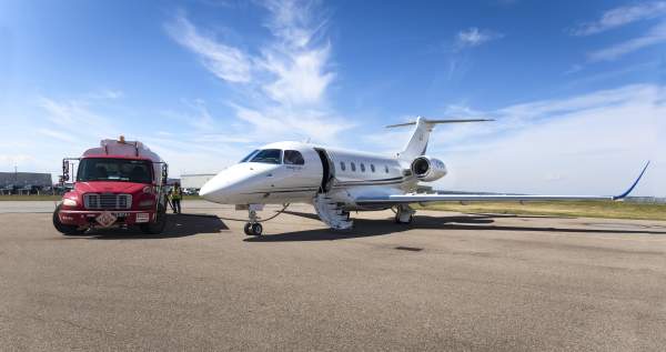 Embraer Praetor 500 Fuelled at YYZ with SAF