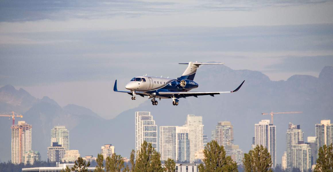 AirSprint | Praetor 500 arrival into Vancouver, BC 