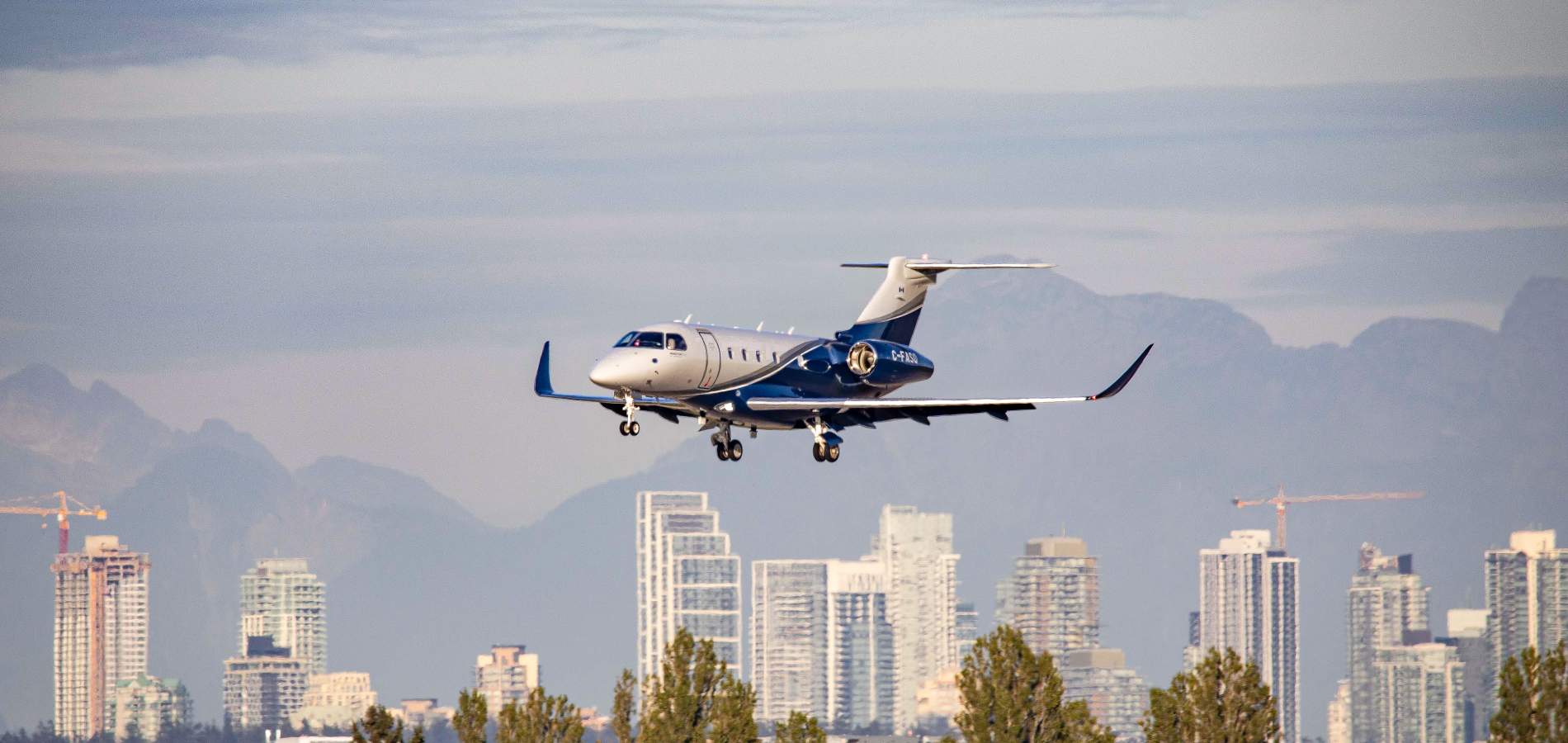 AirSprint | Praetor 500 arrival into Vancouver, BC 