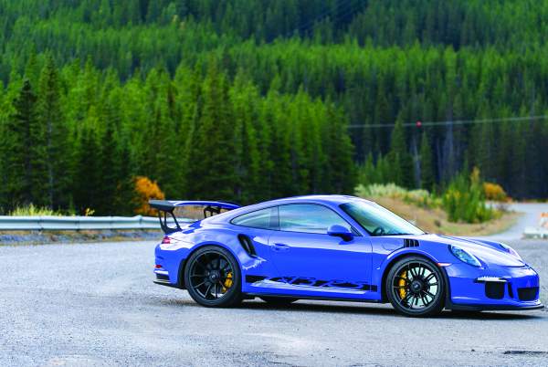 “Maritime Blue” 2016 Porsche 911 GT3 RS.