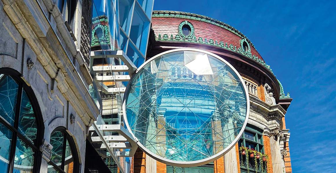 The “diamond” glass prism of Le Diamant Theatre | Modern magic in Old Québec | AirSprint Private Aviation